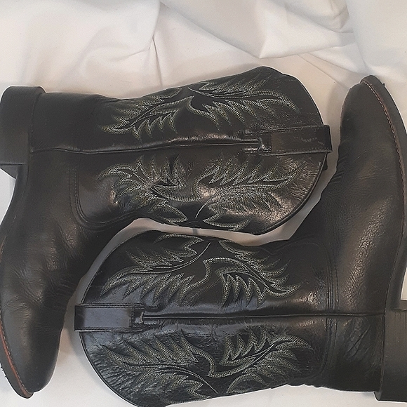 Ariat Other - Ariat Men's Heritage Stockman Black Leather Cowboy Boots. Style 10009594.